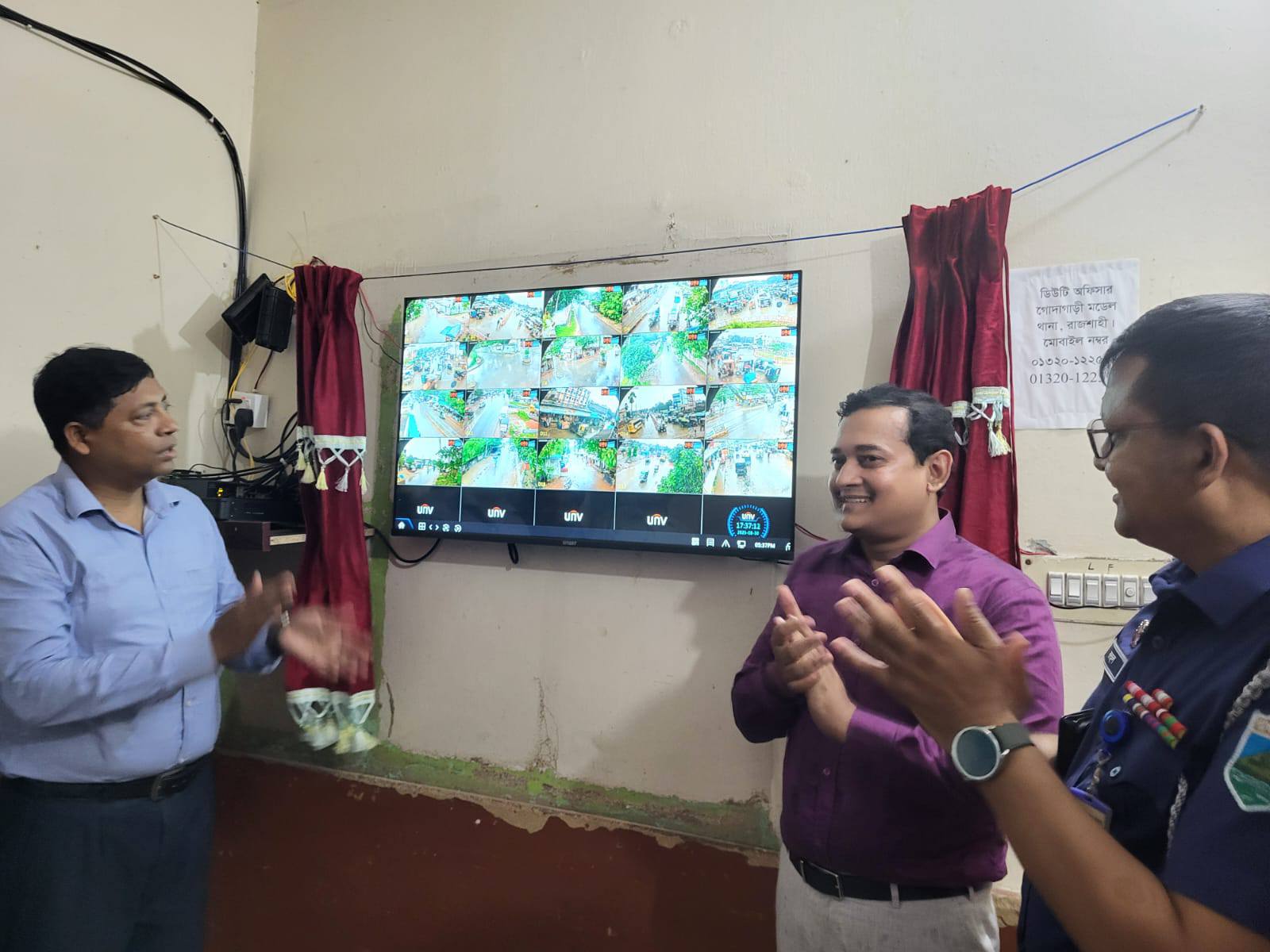 গোদাগাড়ী পৌরসভায় গুরুত্বপূর্ণ স্থানে সিসি ক্যামেরা স্থাপন
