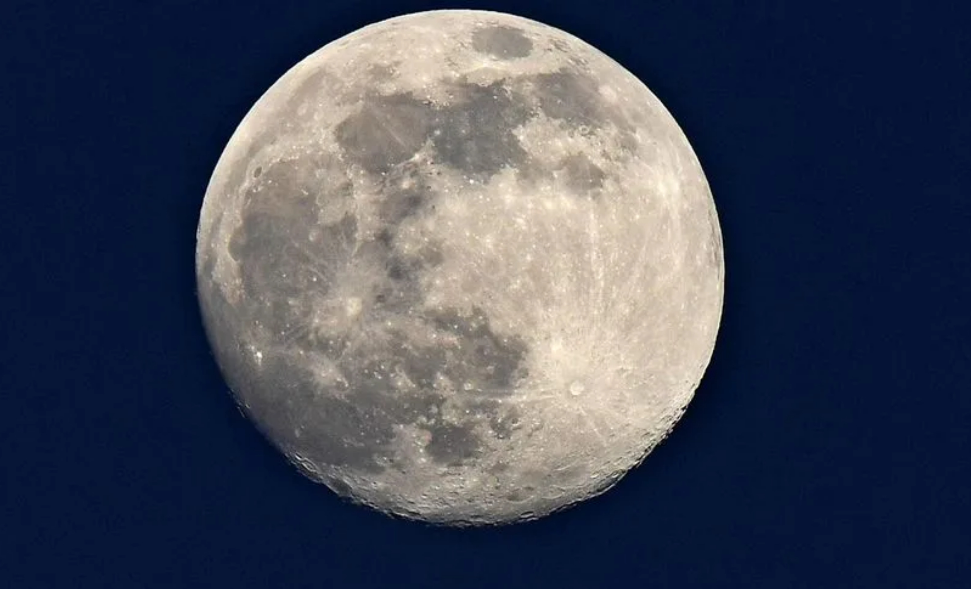 স্টার্জন মুন