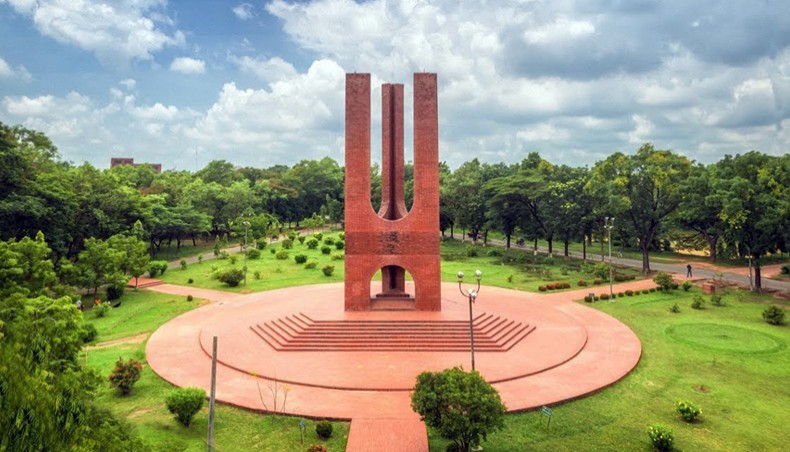 জাহাঙ্গীরনগর বিশ্ববিদ্যালয়ের আবাসিক হলে ছাত্ররাজনীতি নিষিদ্ধের দাবিতে শিক্ষার্থীদের বিক্ষোভ