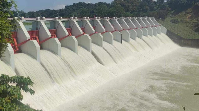 ফের খুলে দেয়া হলো কাপ্তাই বাঁধের সব কটি জলকপাট