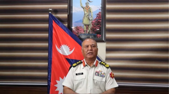 সহিংসতা না থামলে রাত ১০টার পর নেপালের নিয়ন্ত্রণ নিবে সেনাবাহিনী
